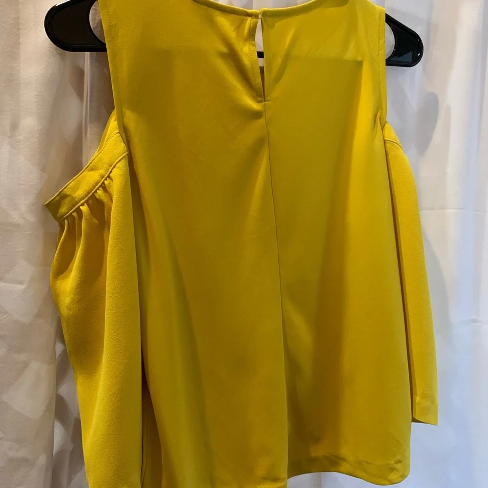 ANN TAYLOR Cold Off the Shoulder Blouse Bell Sleeve Top Yellow Mustard Size SP - Picture 10 of 11